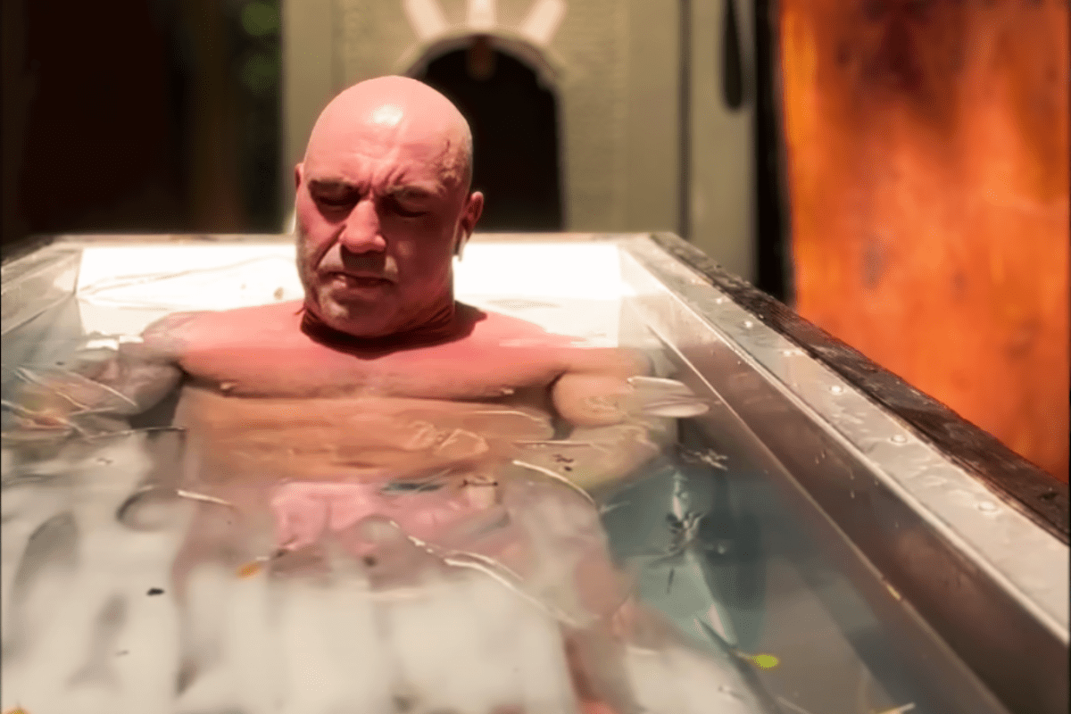 How Long Does Joe Rogan Stay In The Cold Plunge? - Fire Cold Plunge